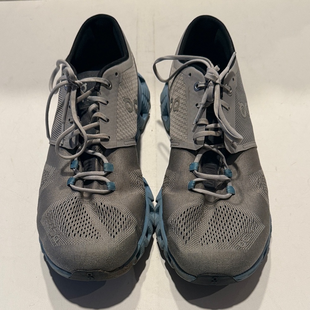 On Running Men's Gray and Teal Athletic Shoes